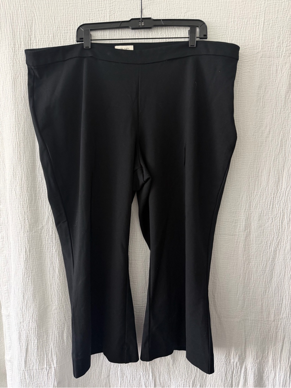 Classic Black Cropped Stretch Pants